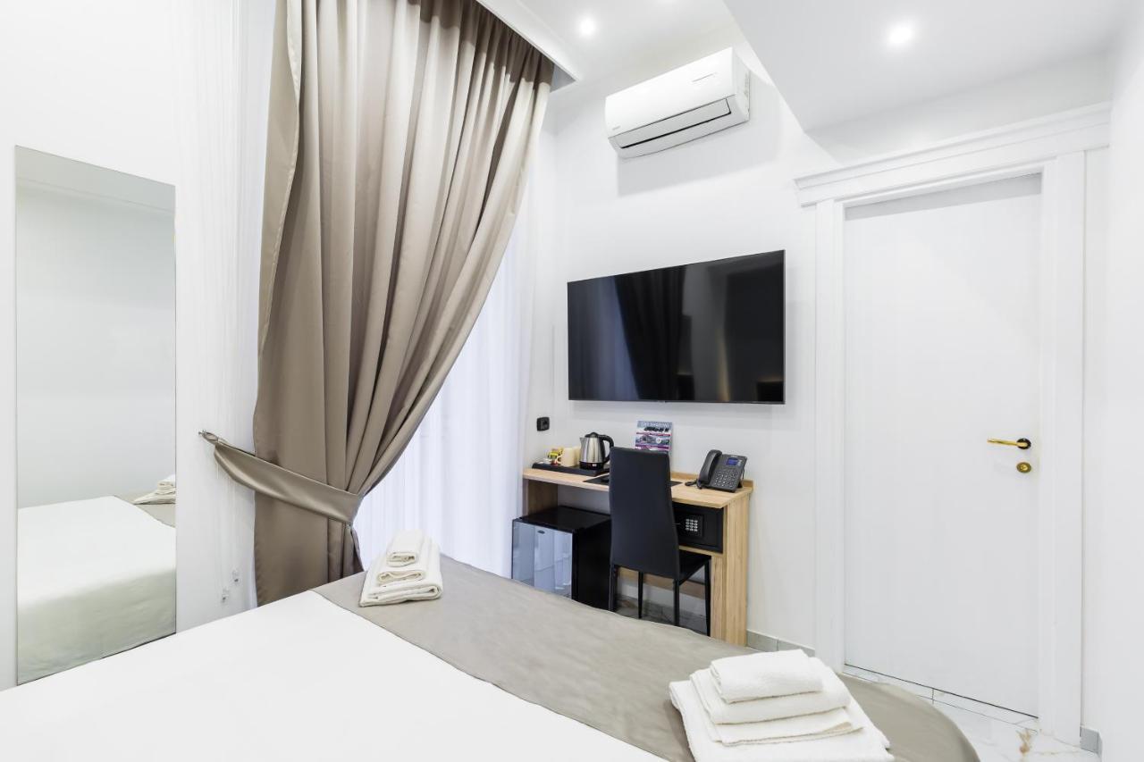 Hotel Sant'Angelo Palace Наполи Екстериор снимка
