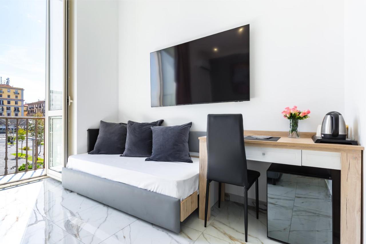 Hotel Sant'Angelo Palace Наполи Екстериор снимка